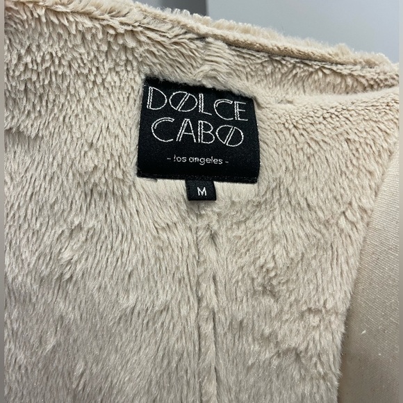 Dolce Cabo Faux Fur Vest - Picture 7 of 8